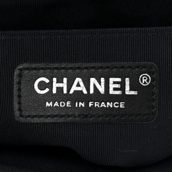 Chanel Calfskin Quilted Bi-Color Jumbo Flap Blue Black CC Turn Lock Shoulder Bag - Picture 3 of 10